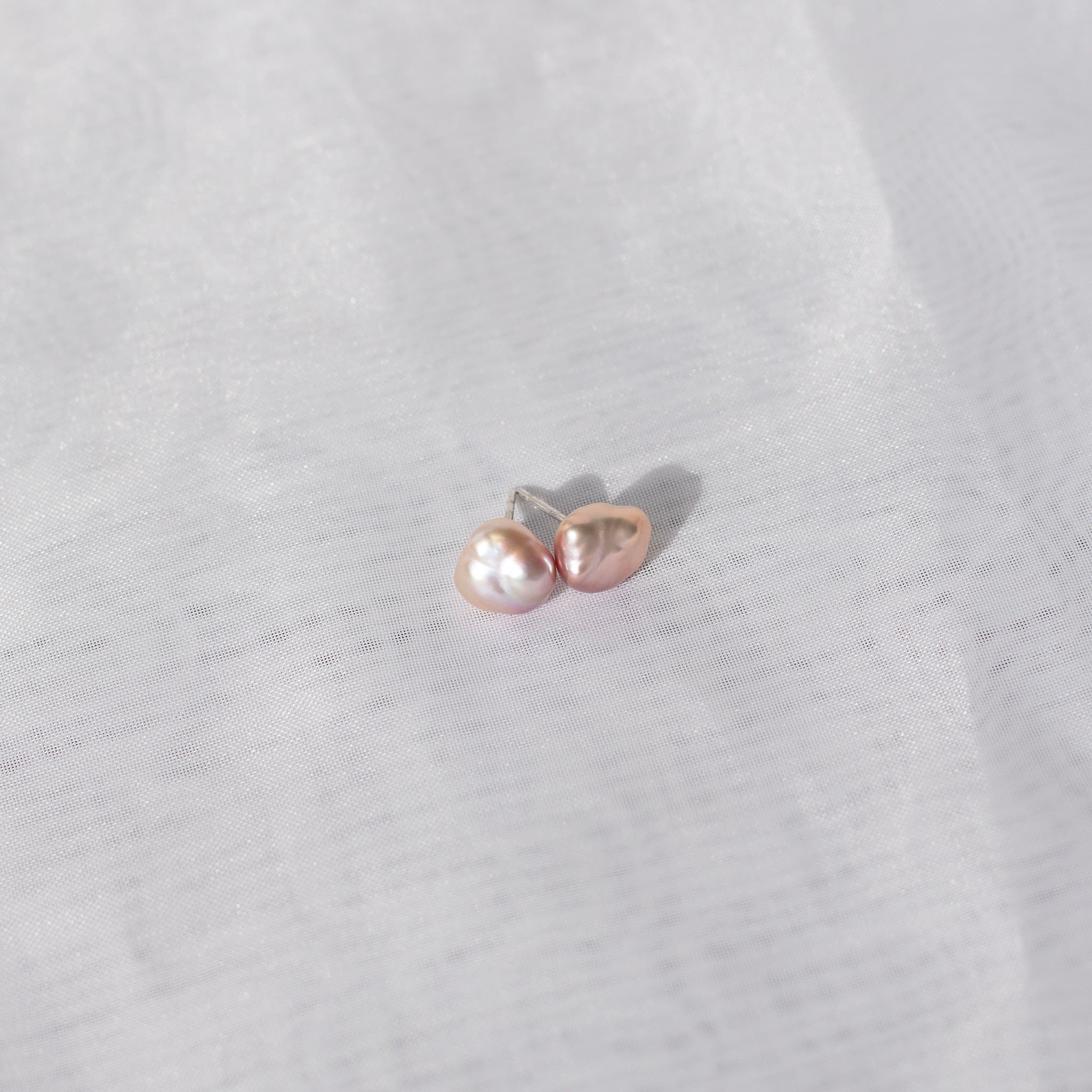 Boucles d'oreilles de perles keshi roses