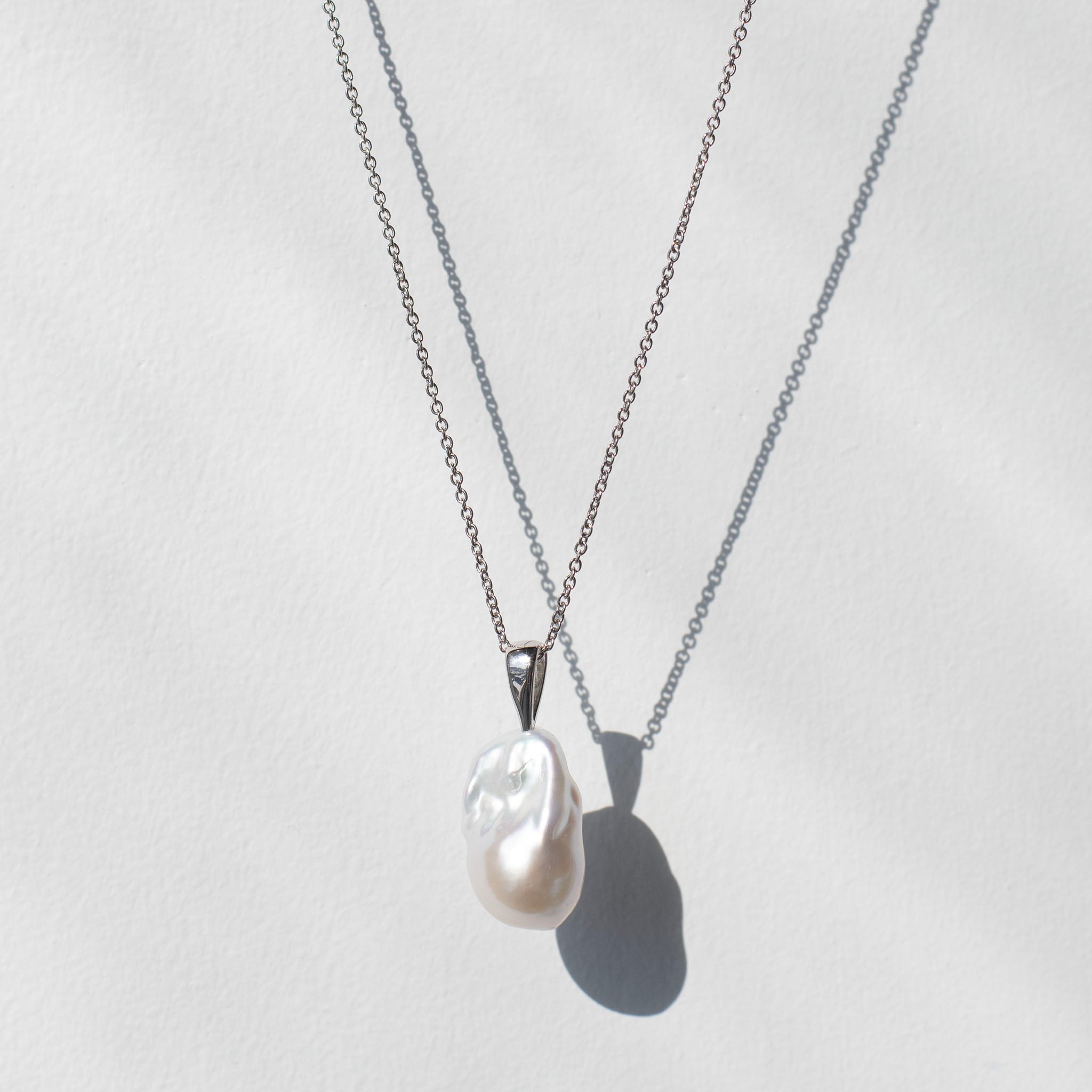 Collier de perle d'eau douce fireball blanche