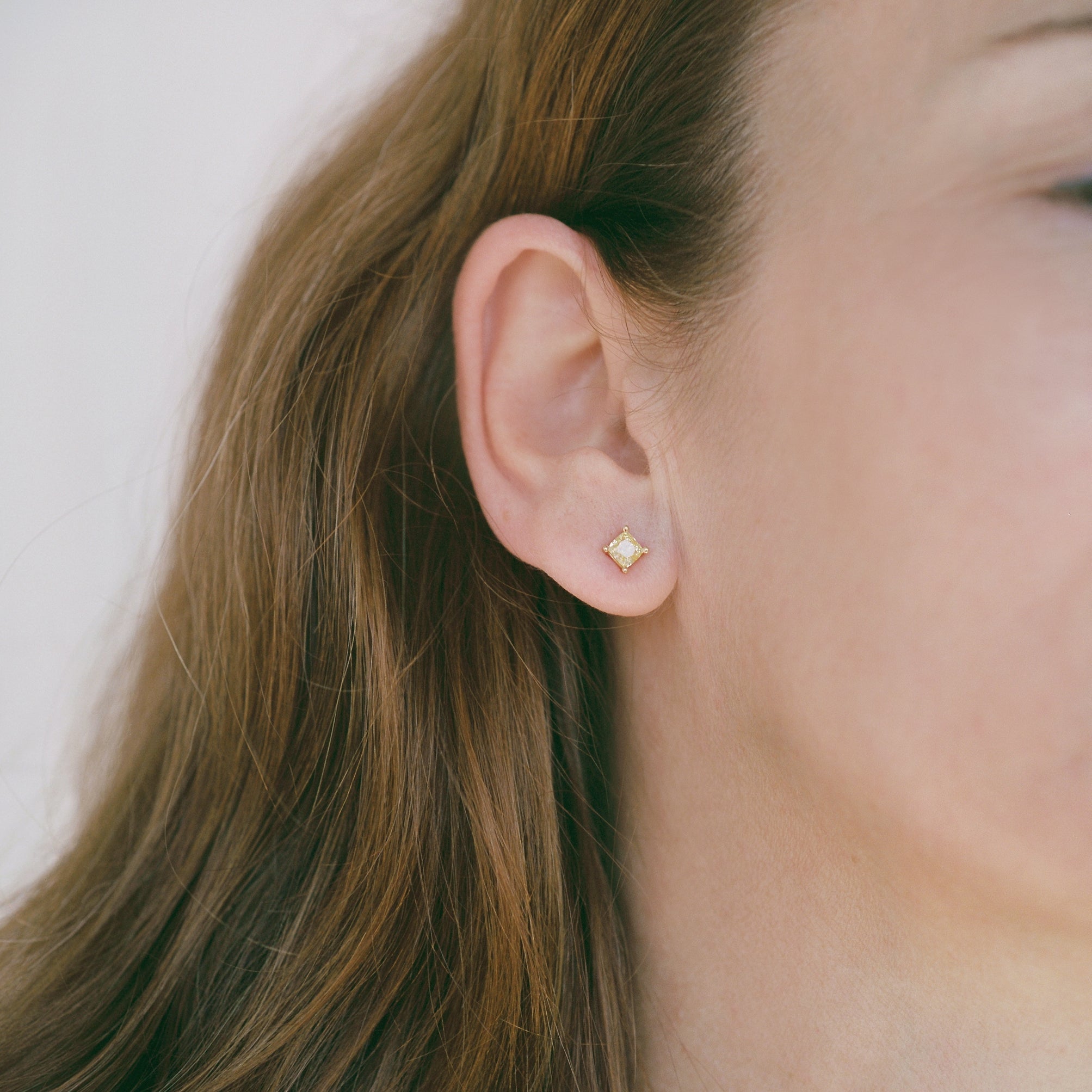 Boucles d'oreilles de diamants jaunes