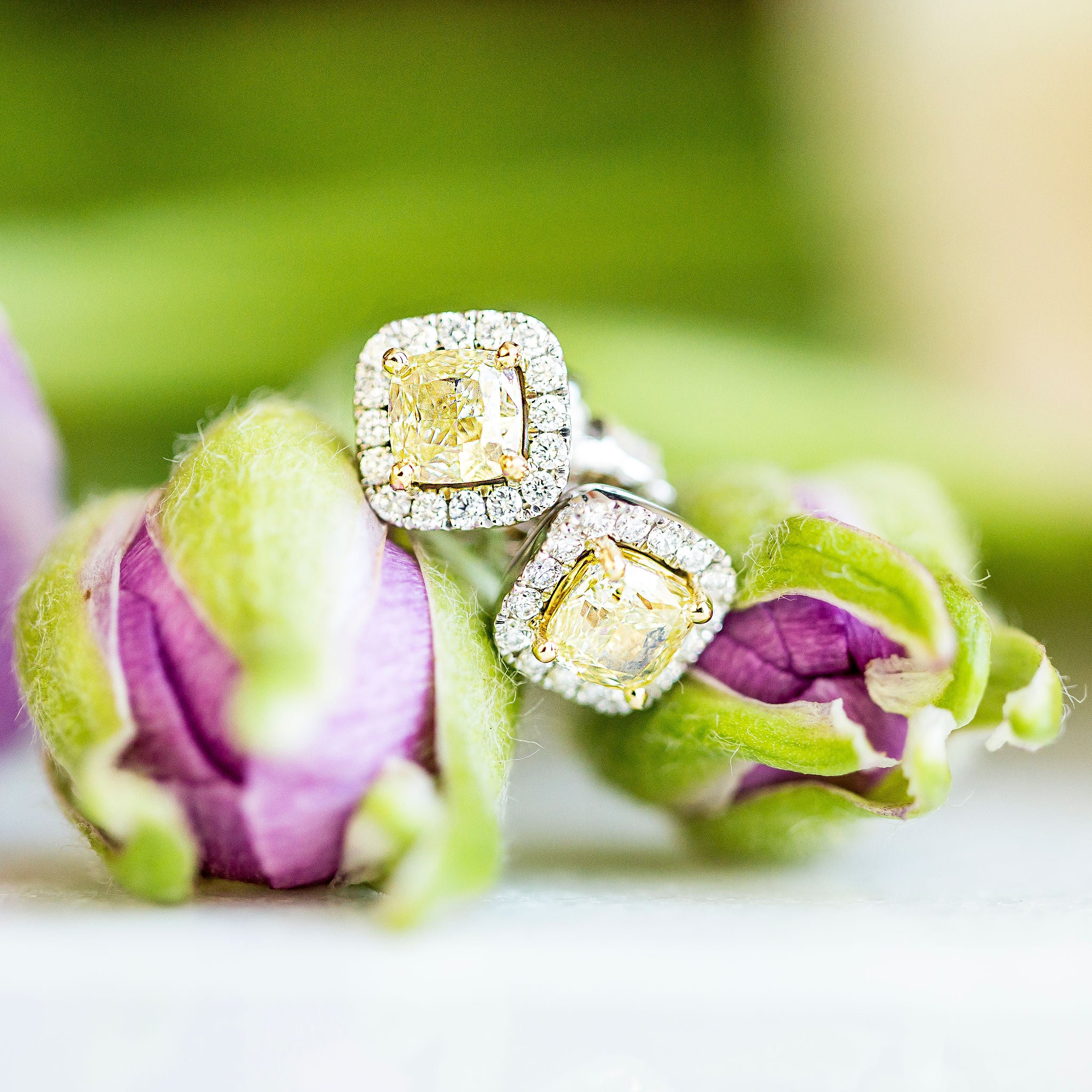 Boucles d'oreilles de diamants jaunes