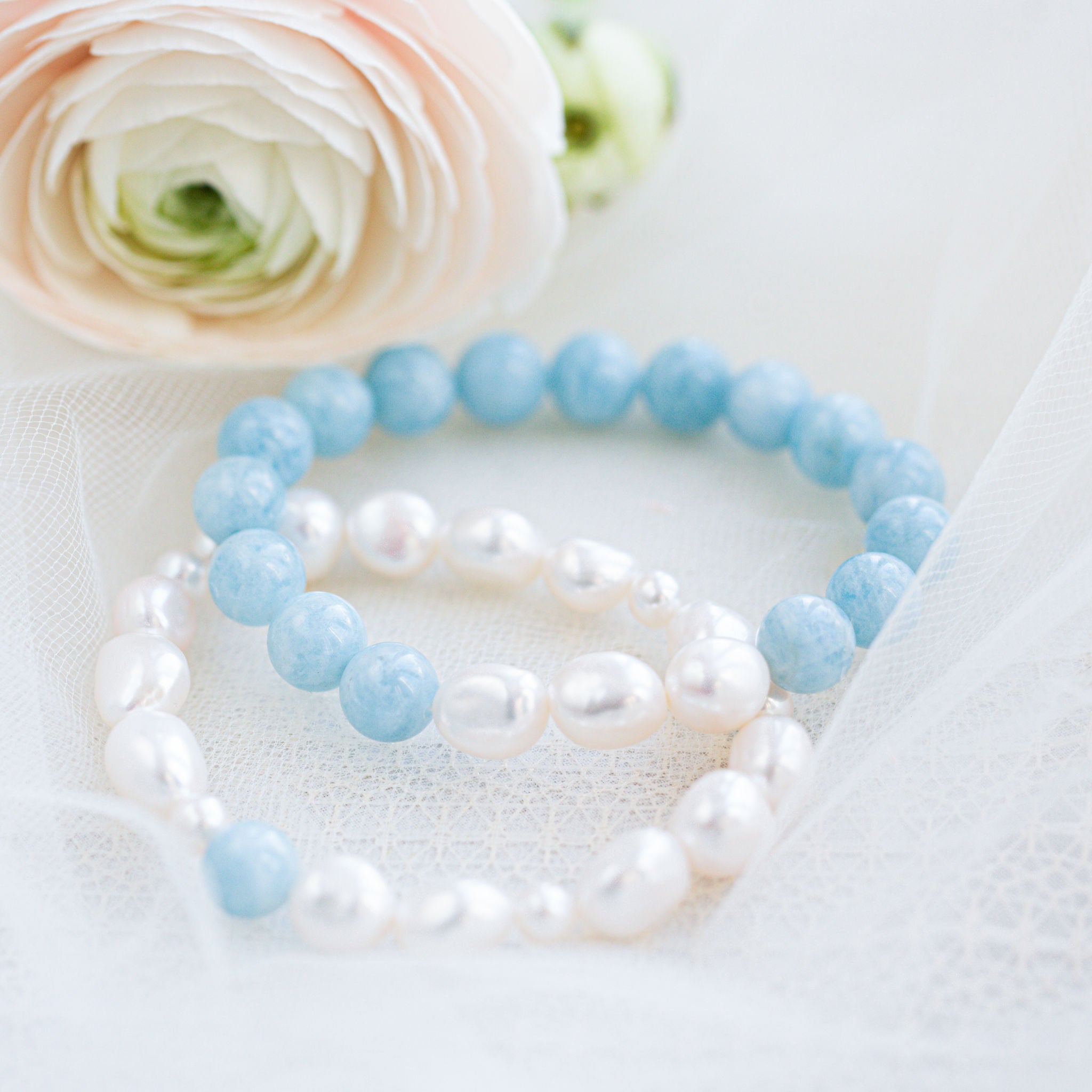 Duo de bracelets d'aigue-marine et de perles d'eau douce