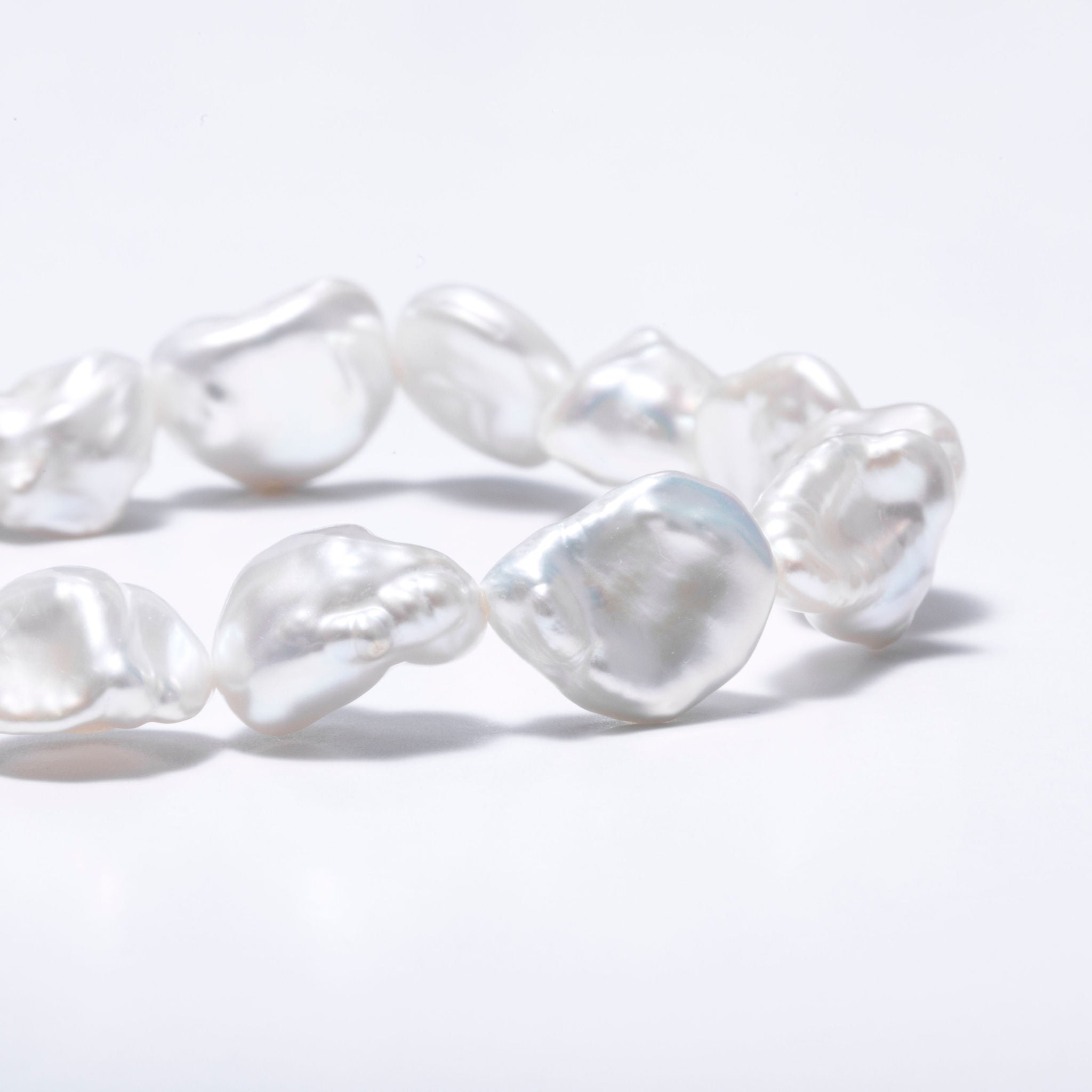 Bracelet de perles d'eau douce baroques blanches