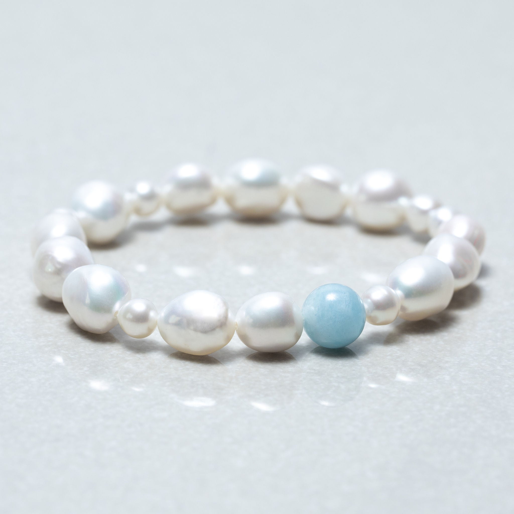 Freshwater pearl and aquamarine bracelet