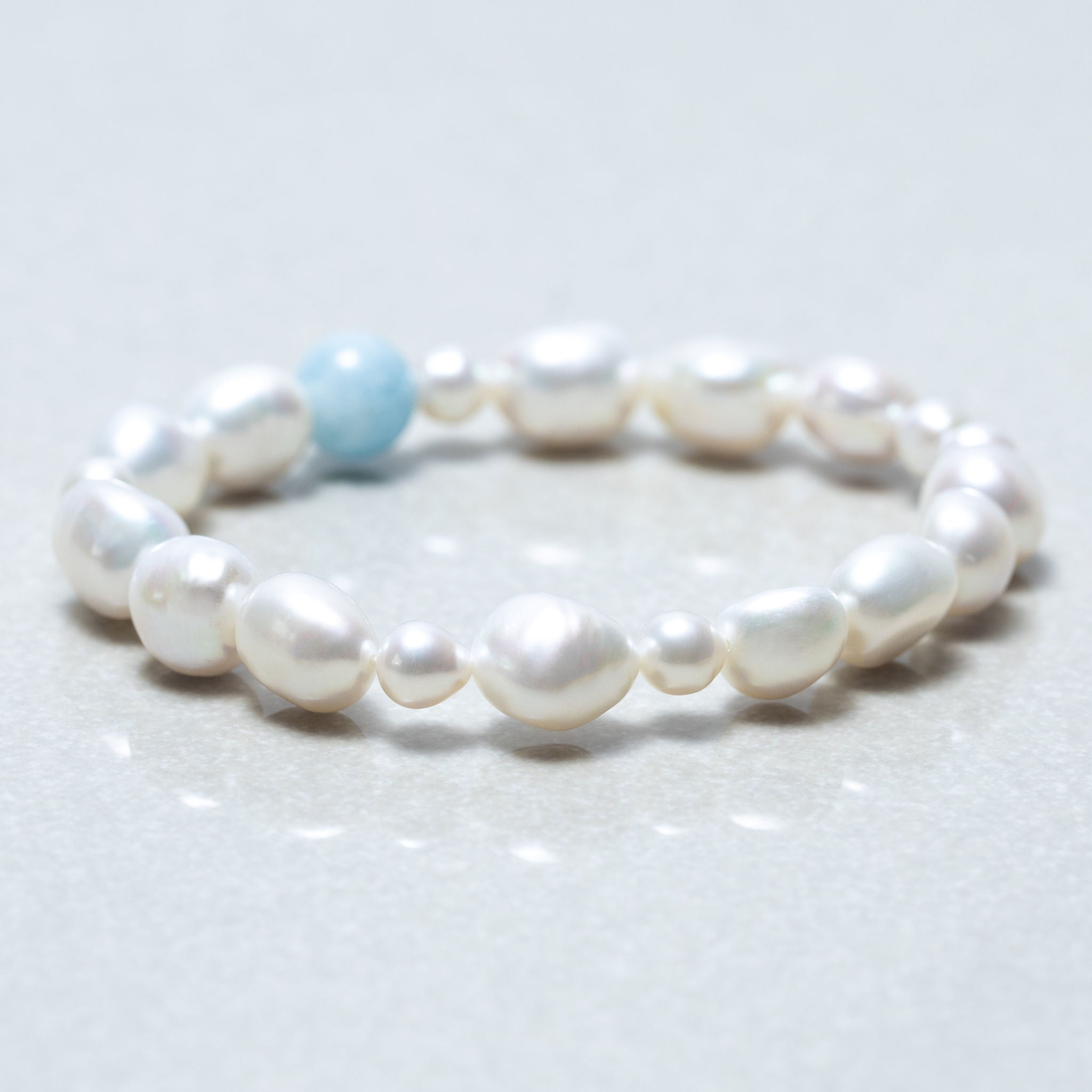 Freshwater pearl and aquamarine bracelet