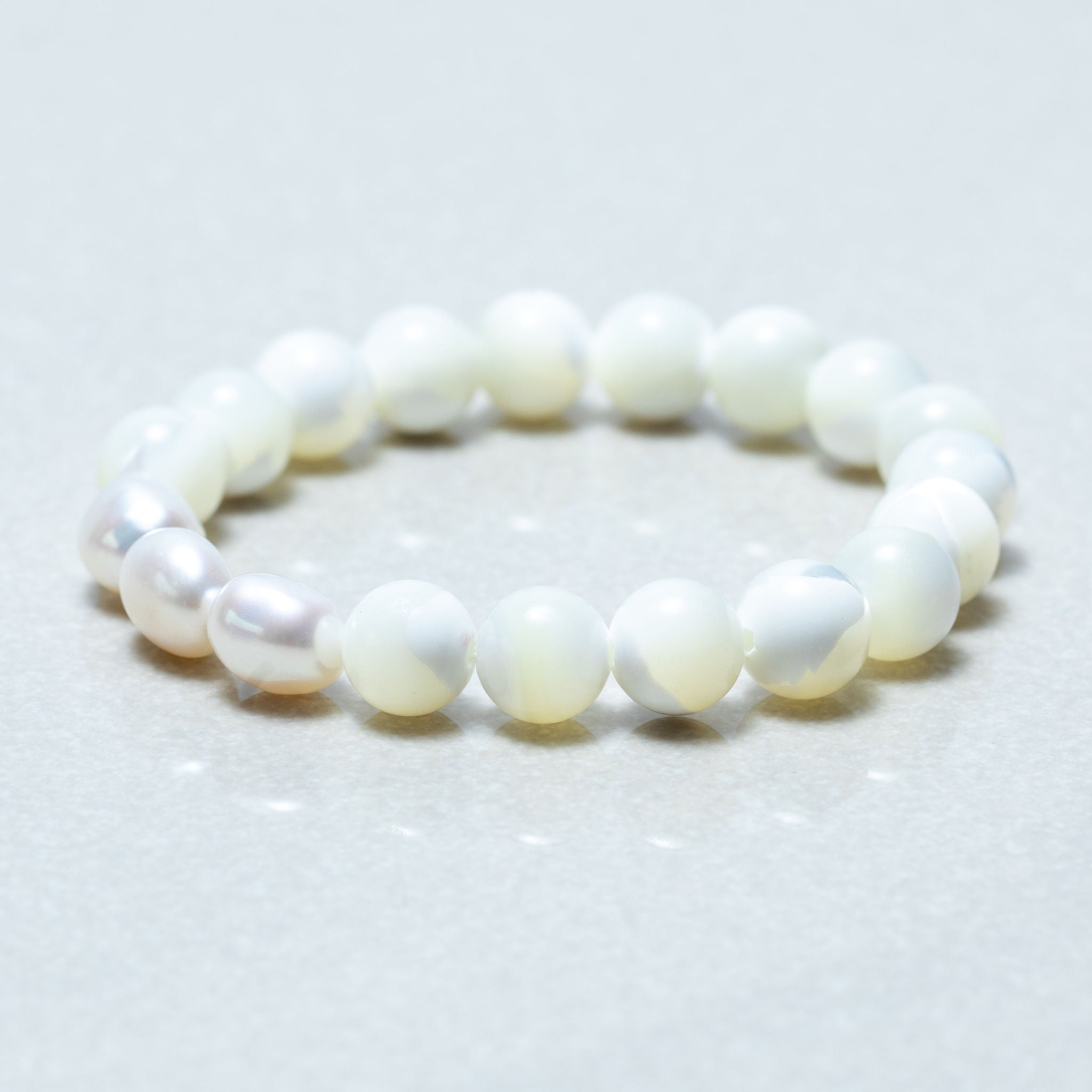 Mother-of-Pearl and Freshwater Pearl Bracelet