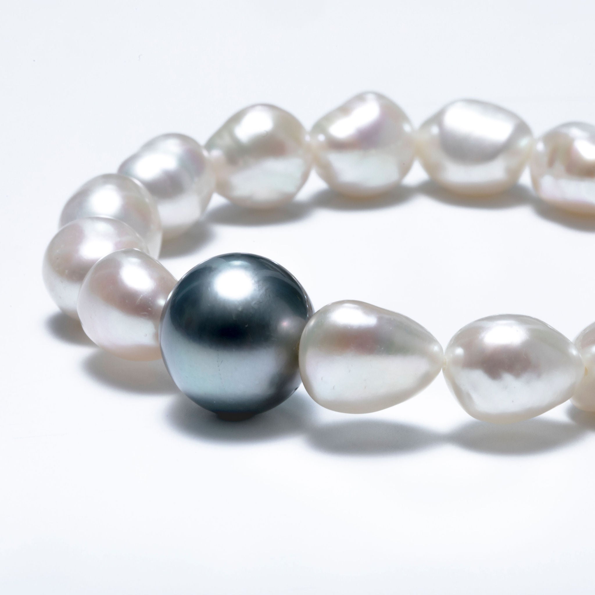 Freshwater and Tahitian Pearl Bracelet