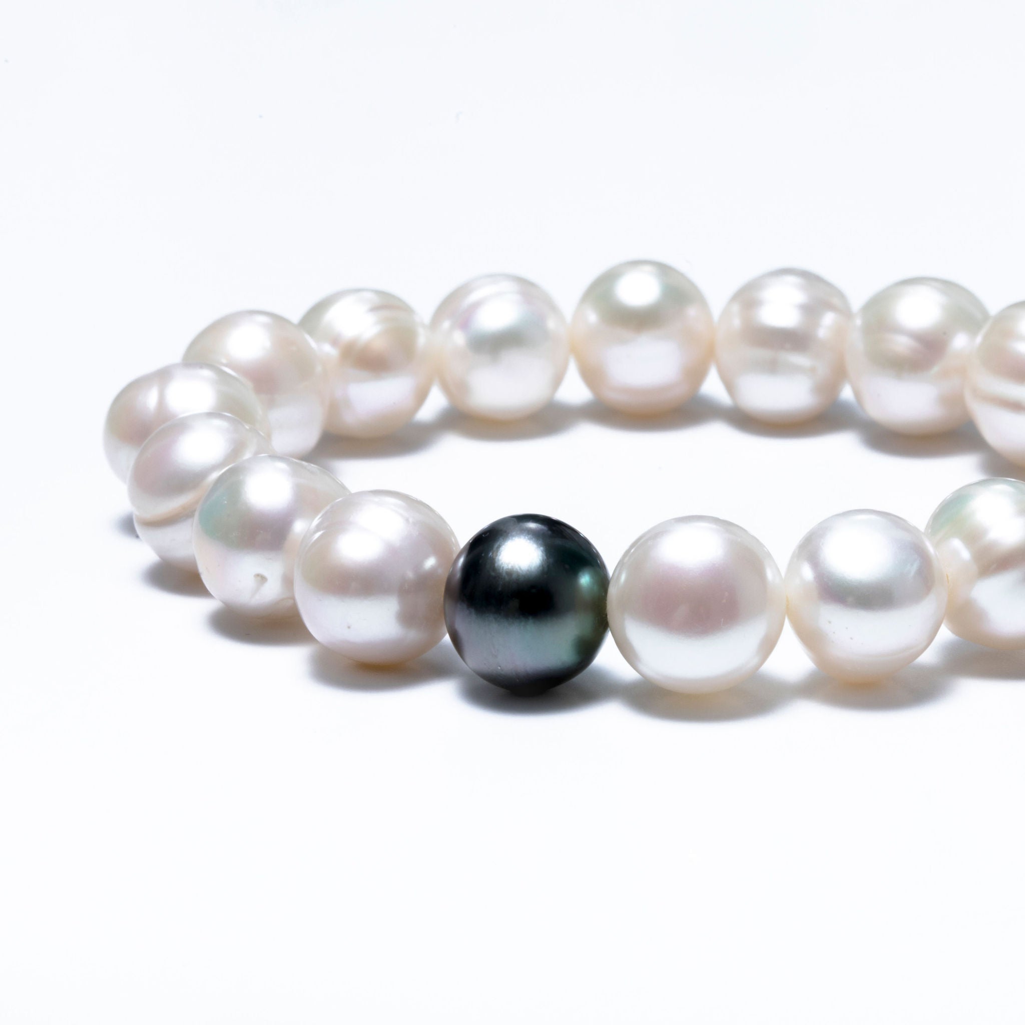 Freshwater and Tahitian Pearl Bracelet