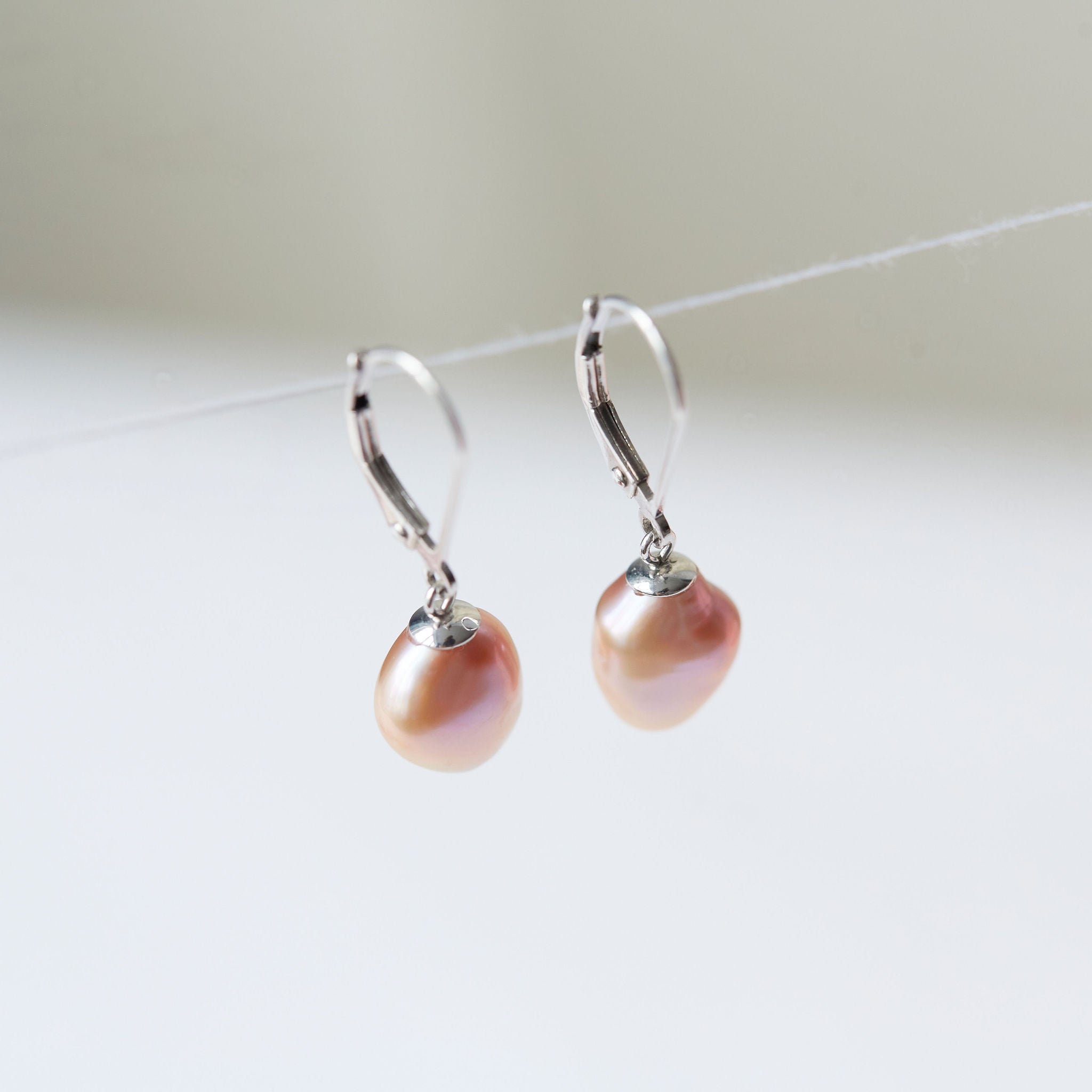 Boucles d'oreilles de perles d'eau douce baroques roses